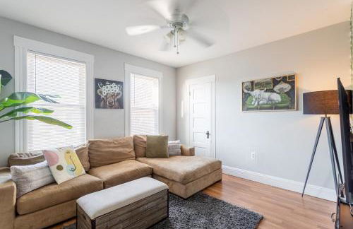 Sunny & Spacious 2BD 1BA WFH Apt-Huge Yard & Patio - Foto 54