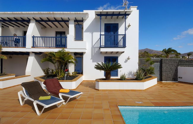 Immaculate 2-bed Apartment No 5 in Playa Blanca - Photo 10