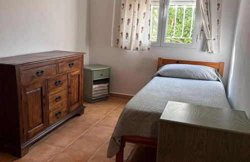 Casa Bueno- Sleeps 7 Private Pool & AirCon - Foto 37