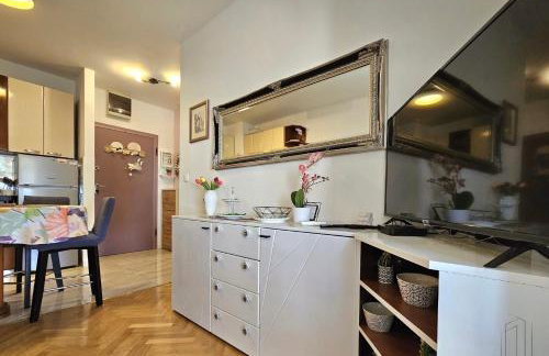 Aureola Center Apartment - Photo 5