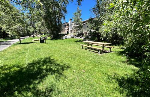 Beaver Creek, Avon condo, walk to ski shuttle - on the Eagle River - Foto 22