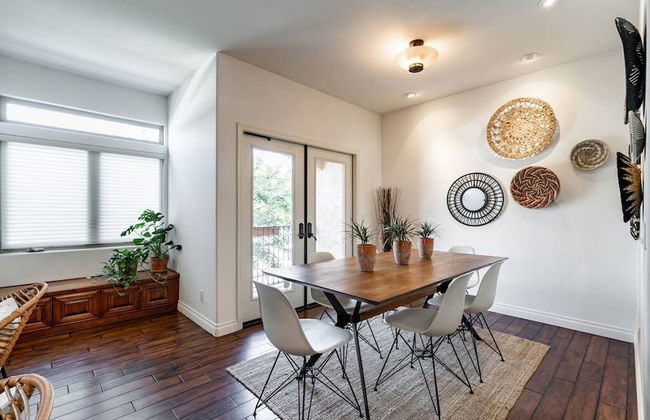 Your Home in San Diego - Two-car Garage - Foto 10