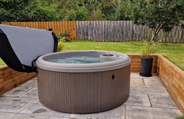 Highland River Cottage with Hot Tub - Foto 17