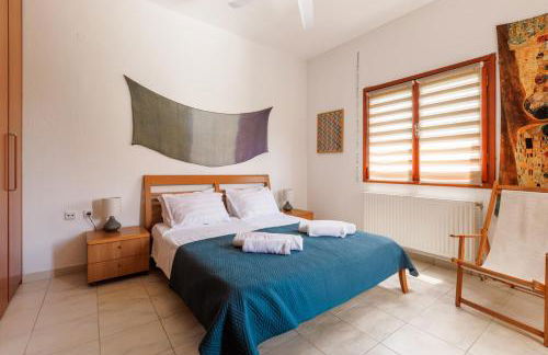 Large Home near Potamos Beach - Photo 5