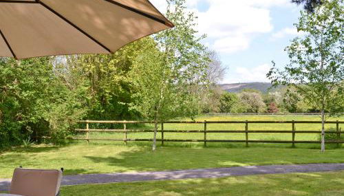 Strawberry Lodge - Photo 4