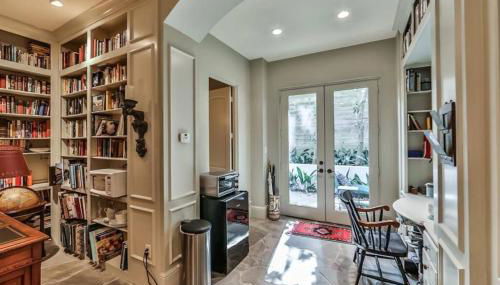 Artist's Library with a Private Swimming Pool - Foto 4