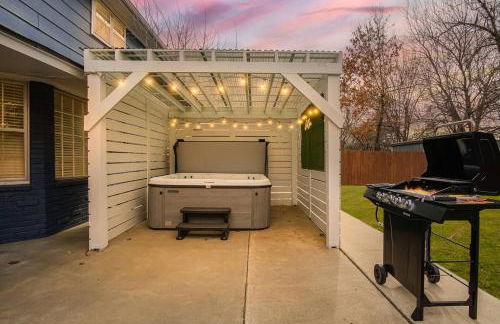 OU Hideaway Relaxing Hot Tub Pool Table - Foto 16