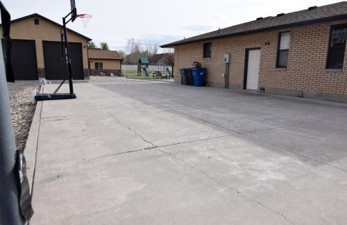 6 King Bedrooms, Sleeps 20, 8 Rooms, Bikes, HotTub - Foto 30