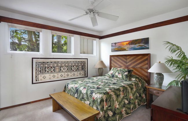 Whalers Cove Oceanfront Resort - Photo 20