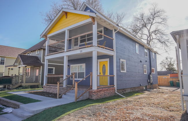 Trendy Urban Neighborhood & Dog-friendly Downtown - Photo 16