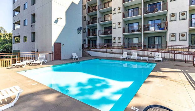 Fantastic Renovated Condo Pool Downtown Fireplace - Foto 2, Habitación