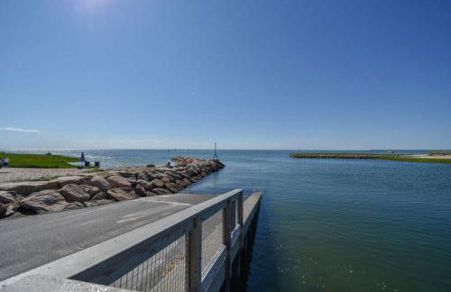 15556 - Walk to Skaket Beach or Bike to Rail Trail w Outdoor Shower SUP Board Ping Pong Table - Foto 30