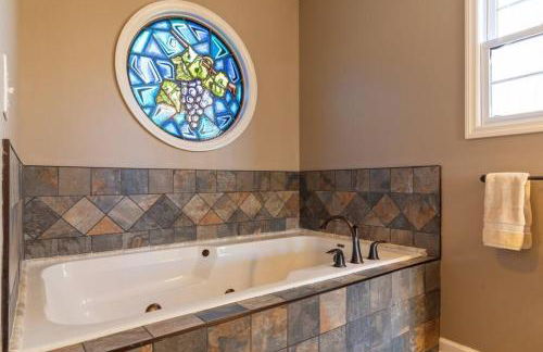 Lakeside Haven Dock/Slip Fire Pit Game Room Kayaks - Foto 45