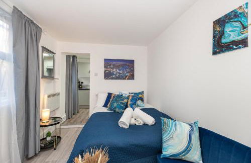 Cozy Ground-Floor Studio, Excellent City Access - Photo 24