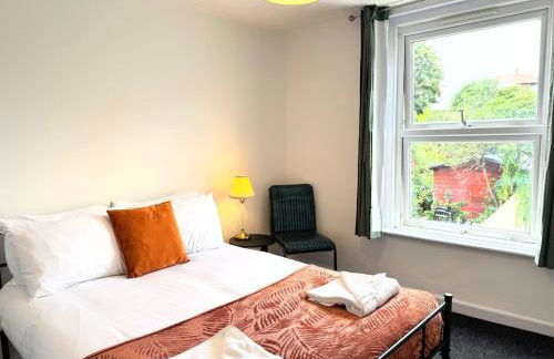 Entire 5 Bed New Home - Southampton Centre - 4BDRM - Foto 30