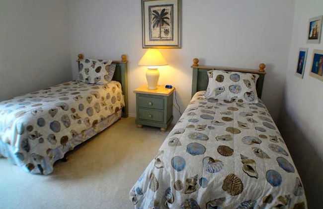 4BR 3BA Home in Indian Creek by CV-2675 - Foto 3