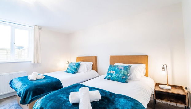 South Quay Apartment - 2 Bedrooms - 2 Bathrooms - Foto 4, Habitación