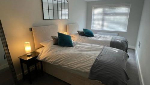 Solihull Flat For 2 with Fast WiFi with Free Secured Parking - Foto 4