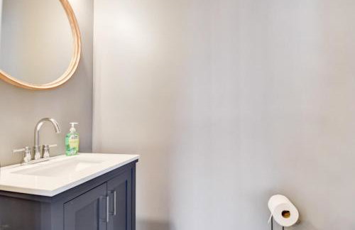 Downtown Milwaukee Area | 4BR Home | Sleeps 14 - Foto 22