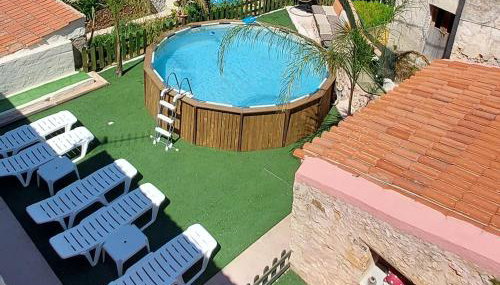 Michaela's House - Photo 5