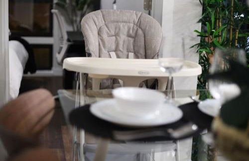 Chic 2BR-w Parking, Near Rvrwalk, Dome & Conv Ctr - Foto 8