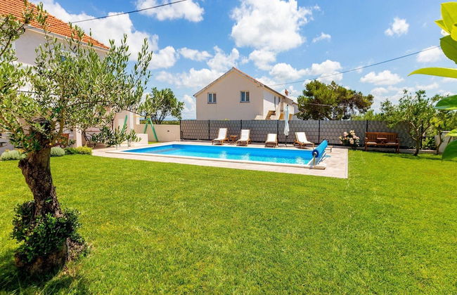 Serene Escape Near Zadar With Private Pool & Charming Outdoor Oasis - Foto 47