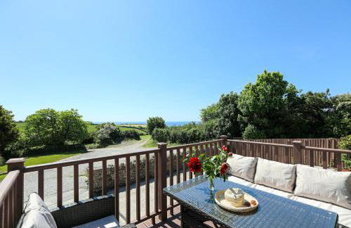 The Old Wagon House views over the fields and sea - Foto 3