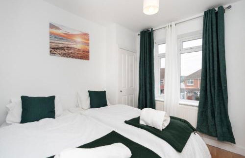 Cozy Cottage 2 Bedroom Apartment with free Parking - Foto 6