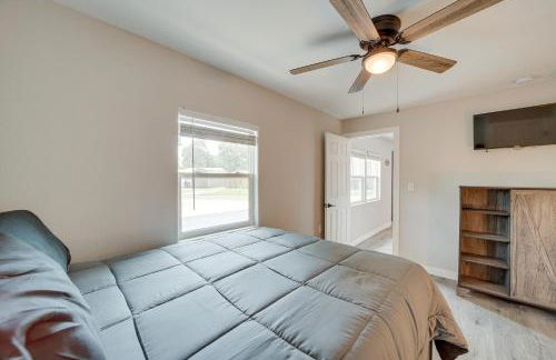 Waterfront Grove Retreat with Dock Cedar Ridge - Foto 16