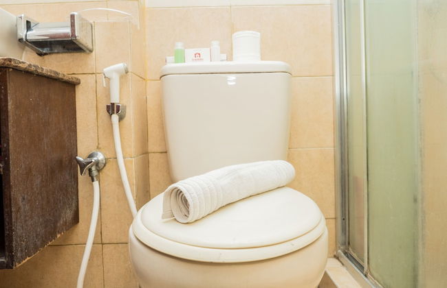 Spacious Studio Room at Grand Setiabudi Apartment - Photo 19