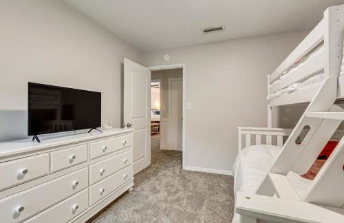 Daphne Home with Deck Close to Beaches and Parks! - Foto 26