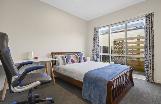 Modern 3BR Family House - Yard & Big TV - Foto 10