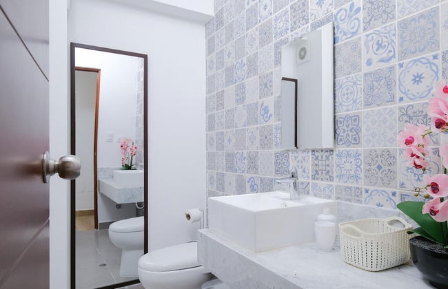 Spectacular 3BR 2BA Parking - Foto 16