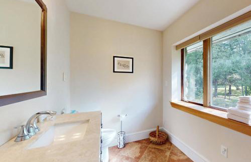 Stone House - Photo 15