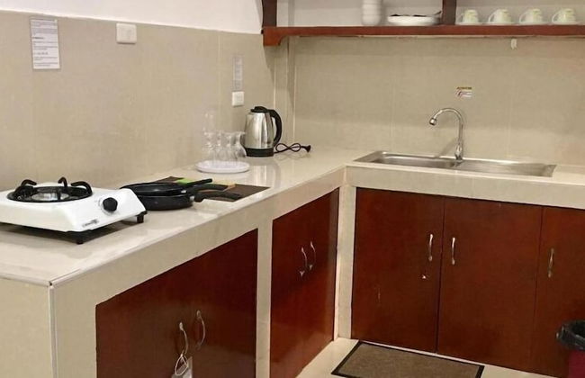 Rona's Townhouses - Photo 13