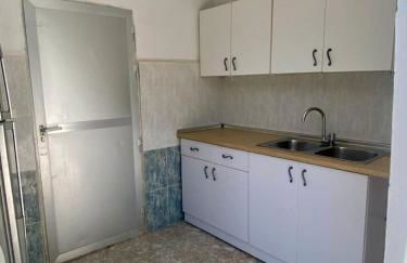 Mediterranean Villa - Private Pool , Garden & BBQ - Photo 34