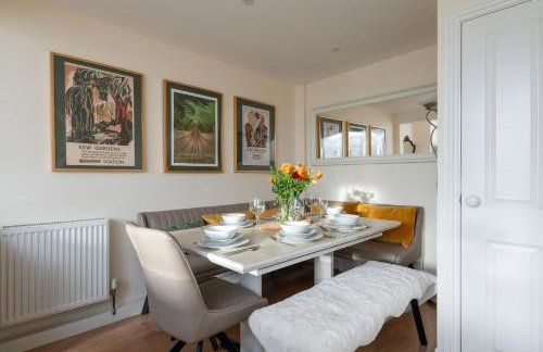 Beautiful cottage style 3-bed By Valore Property Services - Foto 9