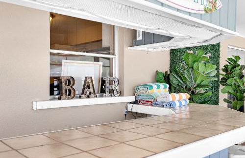 Four Bed Home with Pool Game Room Bar Near Beach - Foto 28