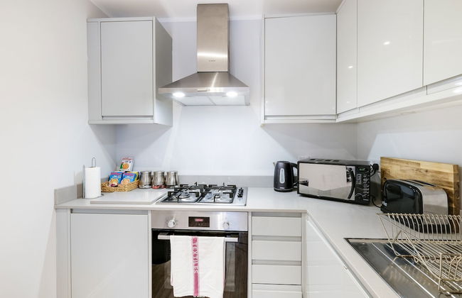 2 Bdrm Penthouse with parking Wycombe - Foto 55