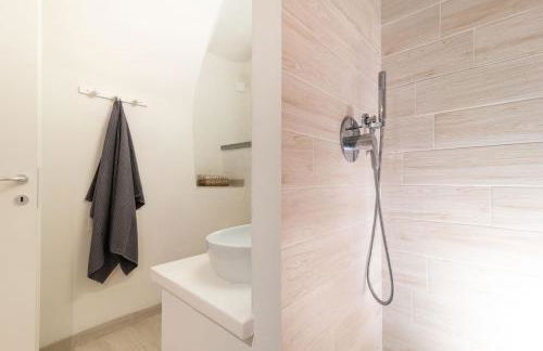 VACANZE VICINO ALLE PISTE - Vicino a Parcheggio e Centro Benessere - Parco Naturale Adamello Brenta - WI-FI & Netflix - Foto 6