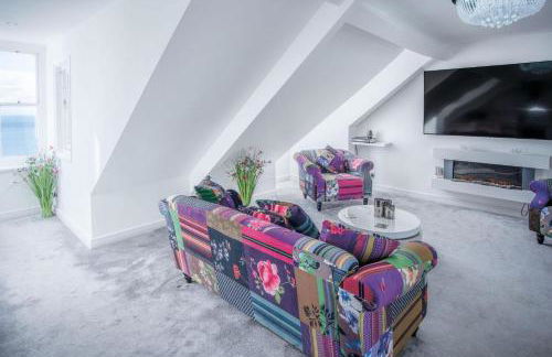 The Penthouse - Luxury 1 Bed - Panorama - Tenby - Photo 60