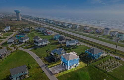 Beach house with large deck and patio - Foto 37