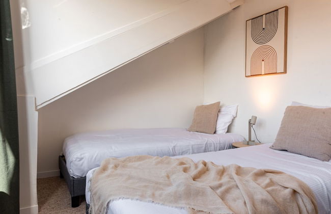 Suite in Vrouwenpolder Near North Sea Beach - Photo 3