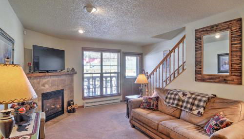 Red River Home with 2 Balconies - 1 Block to Main St - Foto 4