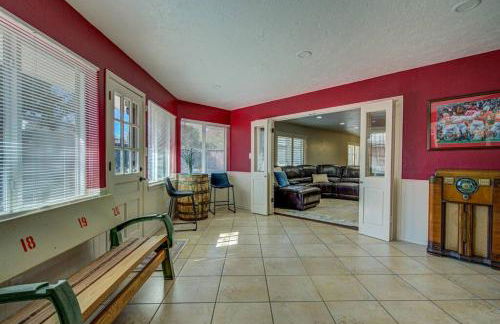 Entire Cozy Getaway with Pool - Foto 23