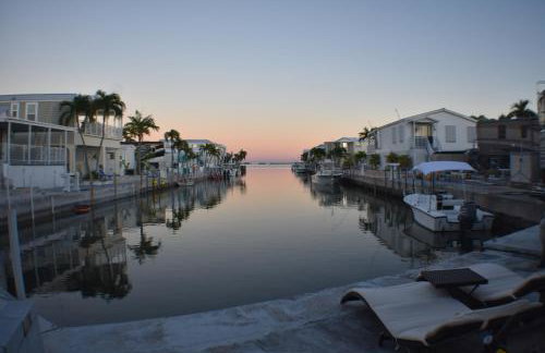 Pelican's Roost, Waterfront comfort at Venture Out - Foto 8