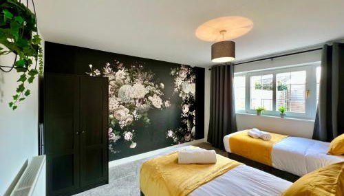 Curzon House Two - Great for Contractors or Family Holidays - Photo 3