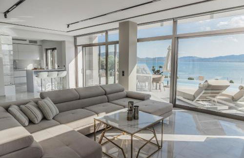 Presidential Beach Villa - Photo 37