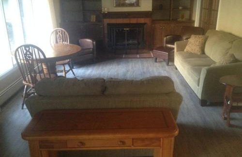 Glacier Guest Room - PRIVATE ROOM IN SHARED HOUSE REDUCED PRICE ON TOURS - Foto 3