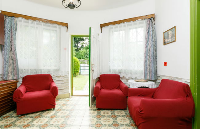 4 bedroom House in Balatonboglár with garden - Photo 6